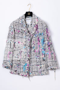 CHANEL 07C White Gray Graffiti CC Logo Tweed Jacket 38 40 42 シャネル ホワイト グレー グラフィティ ロゴ ツイード ジャケット 即発