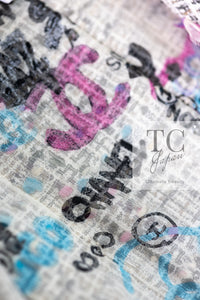 CHANEL 07C White Gray Graffiti CC Logo Tweed Jacket 38 40 42 シャネル ホワイト グレー グラフィティ ロゴ ツイード ジャケット 即発