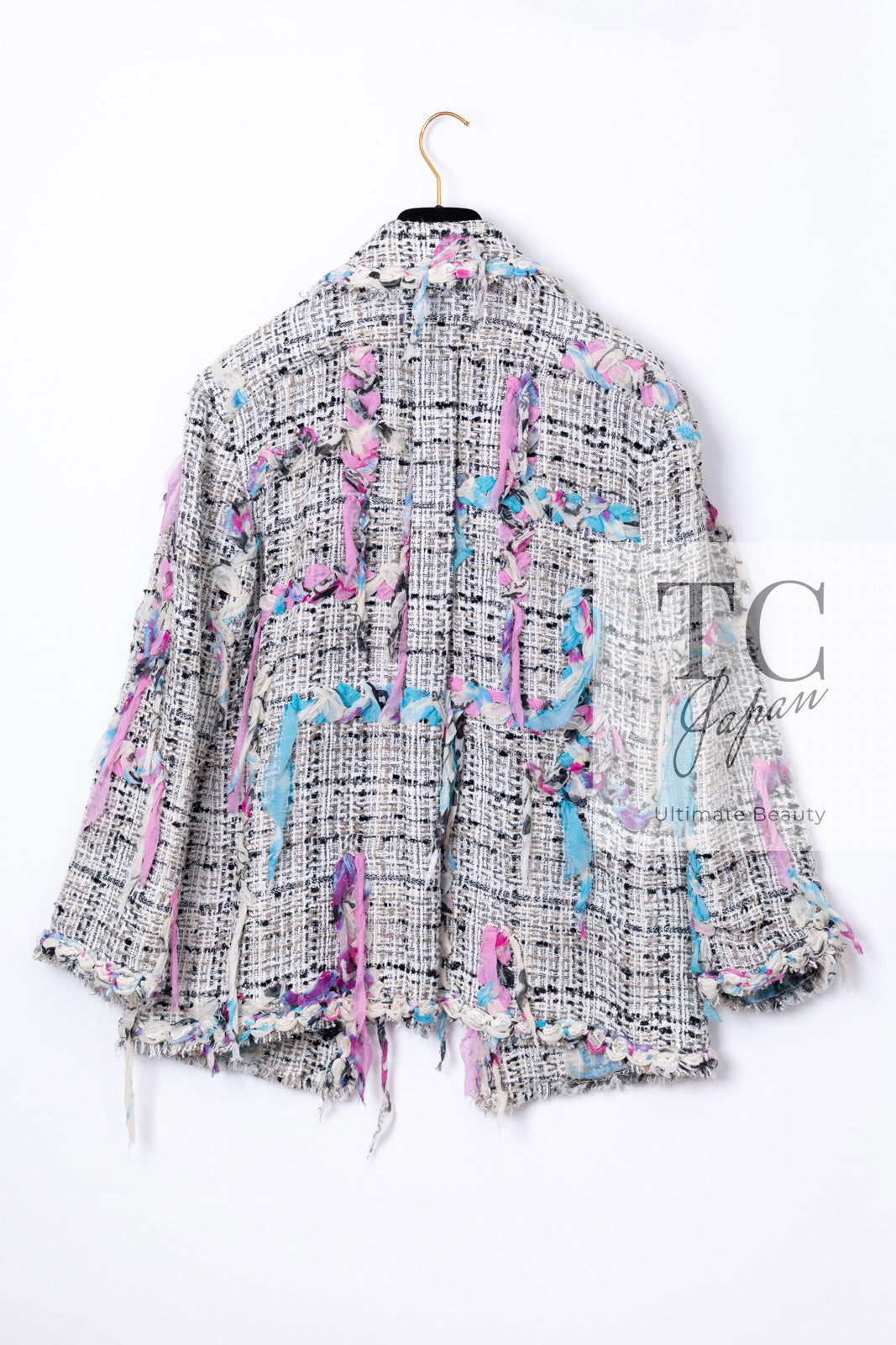 CHANEL 07C White Gray Graffiti CC Logo Tweed Jacket 38 40 42 シャネル ホワイト グレー グラフィティ ロゴ ツイード ジャケット 即発