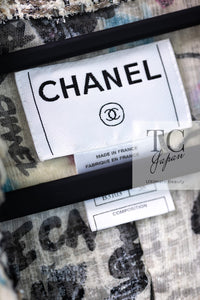 CHANEL 07C White Gray Graffiti CC Logo Tweed Jacket 38 40 42 シャネル ホワイト グレー グラフィティ ロゴ ツイード ジャケット 即発