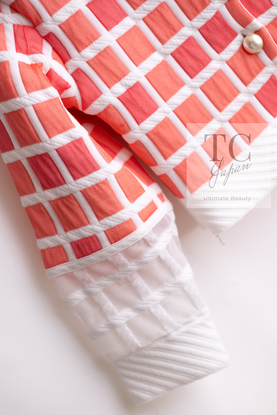 CHANEL 13C Light Pink White Quilted Pearl Button Sweater Tops 34 シャネル ライトピンク ホワイト キルティング パールボタン セーター トップス 即発
