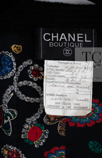 CHANEL 91A Vintage Black Wool Tweed Jacket Skirt Suit Gripoix Accessaries Pattern Silk Lining 36 38 シャネル ヴィンテージ ブラック ウール ツイード 幻のジャケット スカート スーツ グリポア 宝石柄 シルク裏 即発