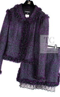 CHANEL 03A Purple Black Metallic Wool Tweed Jacket Skirt Suit 38 シャネル パープル ブラック ウール ツイード ジャケット スカート スーツ 即発