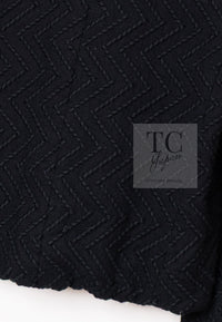 CHANEL 09A Black Ivory Wool Lamb Fur Lining Jacket 36 38 シャネル ブラック アイボリー ウール ラム ファー ライニング ジャケット 即発