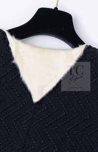 CHANEL 09A Black Ivory Wool Lamb Fur Lining Jacket 36 38 シャネル ブラック アイボリー ウール ラム ファー ライニング ジャケット 即発