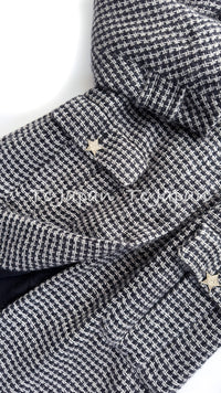 CHANEL 14PF Black Gray Mohair Light Long Coat With Soft real Lamb Fur 34 36 38 シャネル グレー ホワイト モヘア とっても軽くてふんわり暖か リアル ラム ファー付 ロング コート 即発