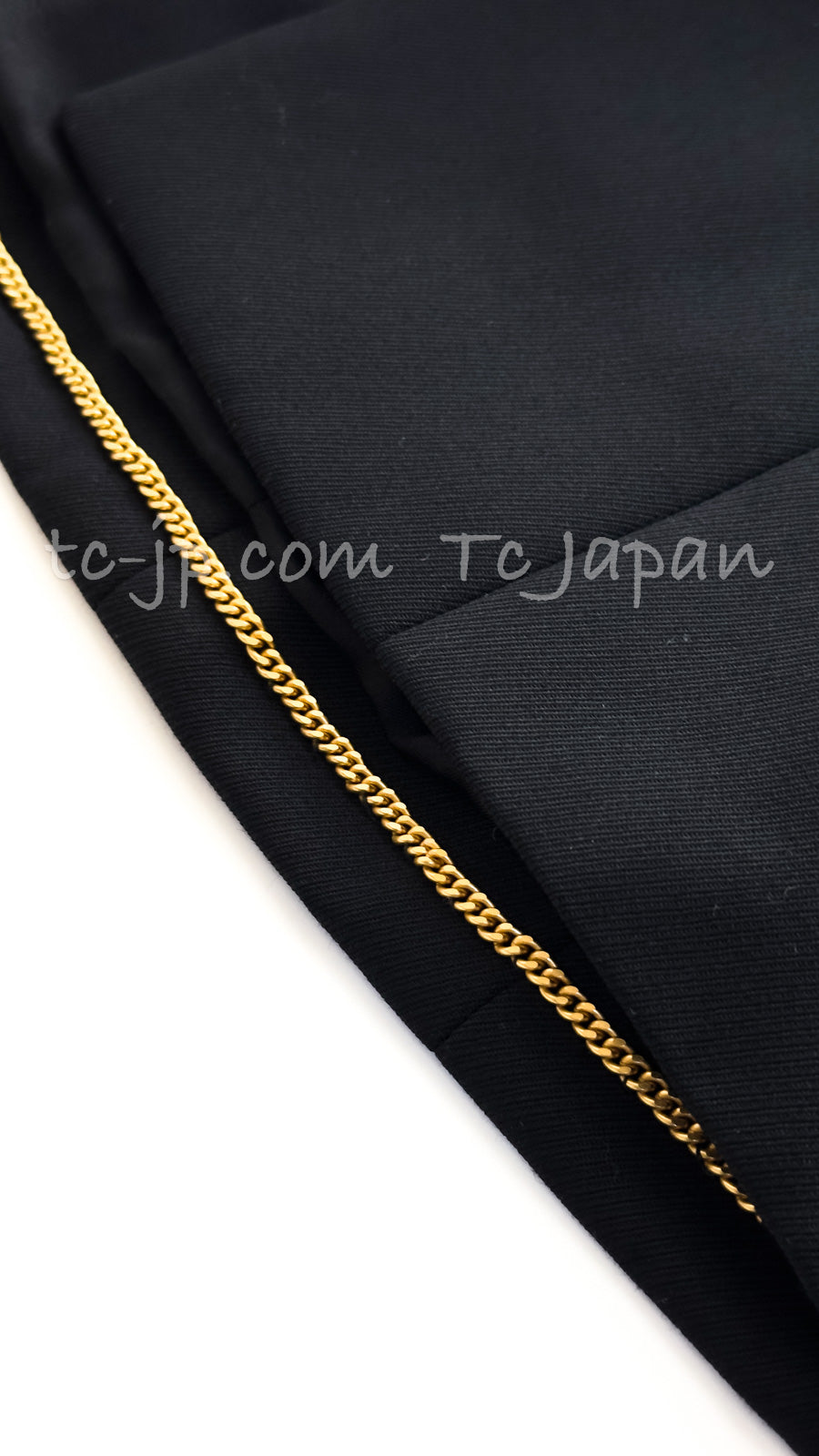CHANEL 96A Vintage Black Wool 100 Gold CC Logo Buttons Jacket 38 シャネル ヴィンテージ ブラック ウール100% ゴールド CCボタン ジャケット 即発