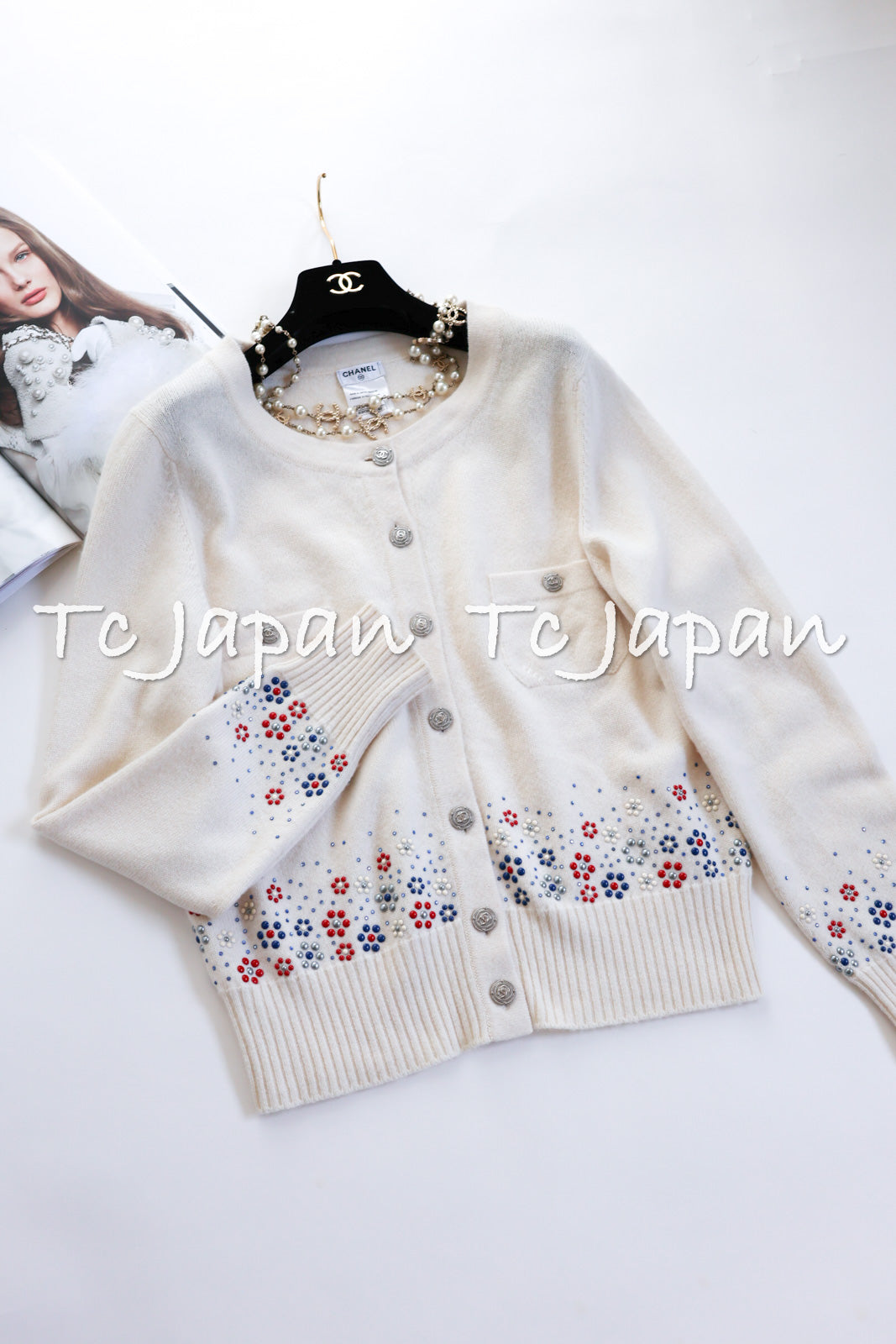 CHANEL 12C Ivory Cashmere 100% Swarovski Sweater Cardigan 34 36 38 シャネル アイボリー スワロフスキー カシミア セーター カーディガン 即発
