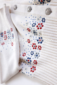 CHANEL 12C Ivory Cashmere 100% Swarovski Sweater Cardigan 34 36 38 シャネル アイボリー スワロフスキー カシミア セーター カーディガン 即発