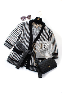 CHANEL 18PS Black Off White Cotton Knit Jacket Cardigan Skirt Setup 36 38 シャネル ブラック オフ ホワイト コットン ニット カーディガン スカート セットアップ 即発