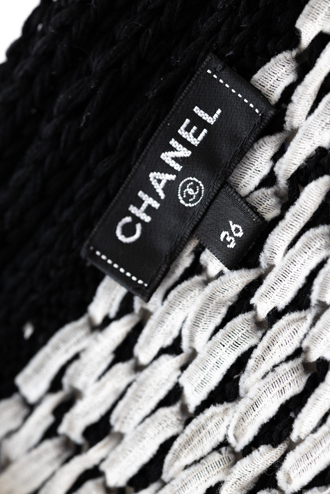 CHANEL 18PS Black Off White Cotton Knit Jacket Cardigan Skirt Setup 36 38 シャネル ブラック オフ ホワイト コットン ニット カーディガン スカート セットアップ 即発