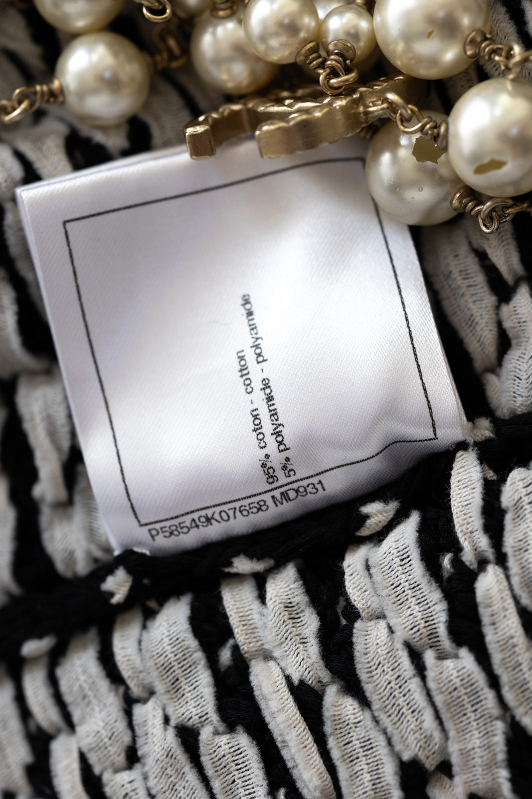 CHANEL 18PS Black Off White Cotton Knit Jacket Cardigan Skirt Setup 36 38 シャネル ブラック オフ ホワイト コットン ニット カーディガン スカート セットアップ 即発
