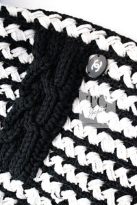 CHANEL 18PS Black Off White Cotton Knit Jacket Cardigan Skirt Setup 36 38 シャネル ブラック オフ ホワイト コットン ニット カーディガン スカート セットアップ 即発