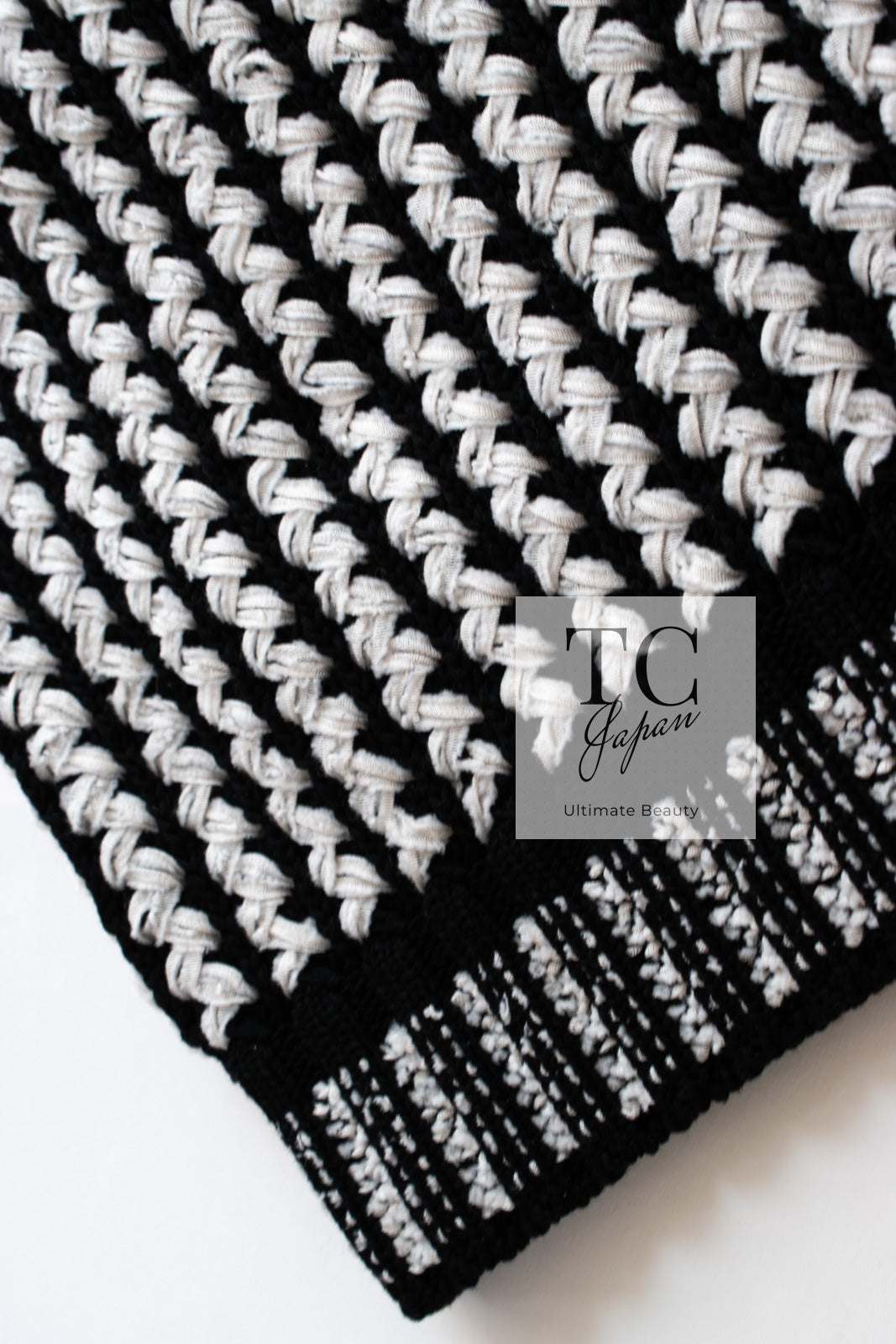 CHANEL 18PS Black Off White Cotton Knit Jacket Cardigan Skirt Setup 36 38 シャネル ブラック オフ ホワイト コットン ニット カーディガン スカート セットアップ 即発