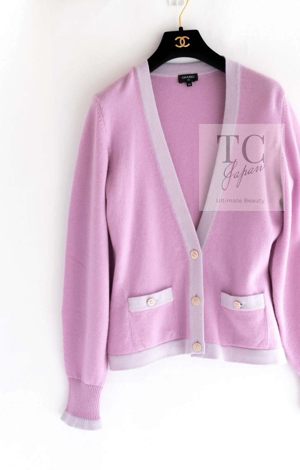 CHANEL 23S Puple Pink CC Logo Buttons Cashmere Knit Cardigan 38 40 シャネル パープル ピンク ココ マーク ボタン カシミヤ 100% ニット カーディガン 即発