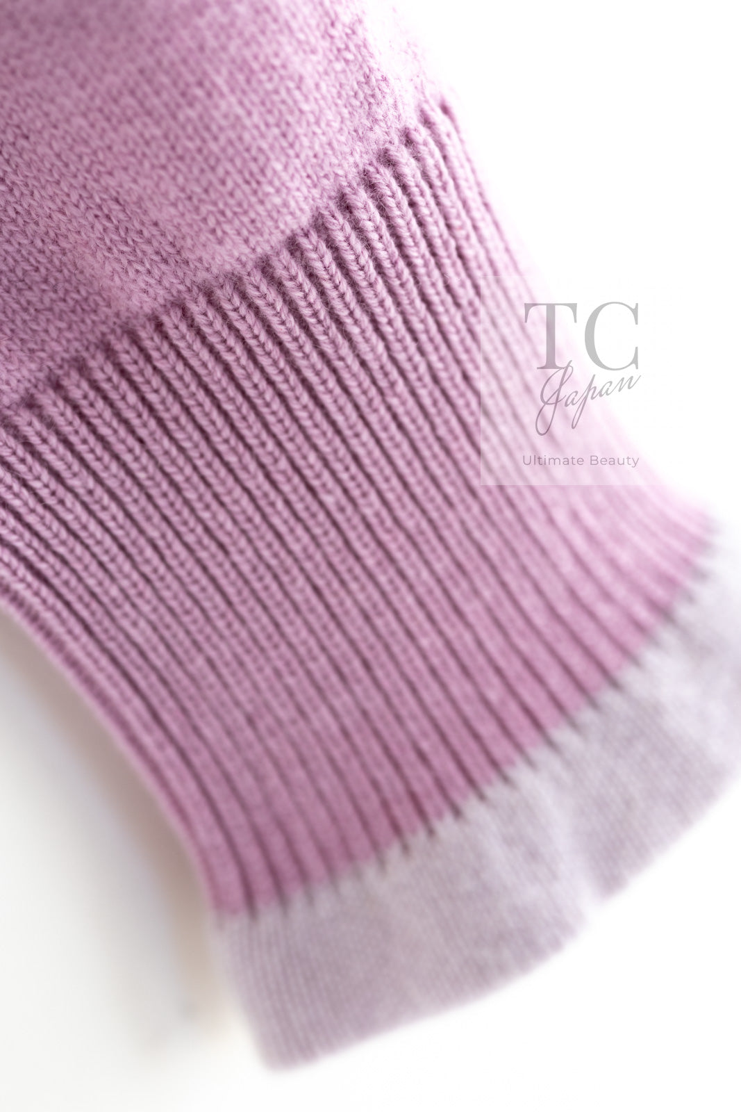 CHANEL 23S Puple Pink CC Logo Buttons Cashmere Knit Cardigan 38 40 シャネル パープル ピンク ココ マーク ボタン カシミヤ 100% ニット カーディガン 即発