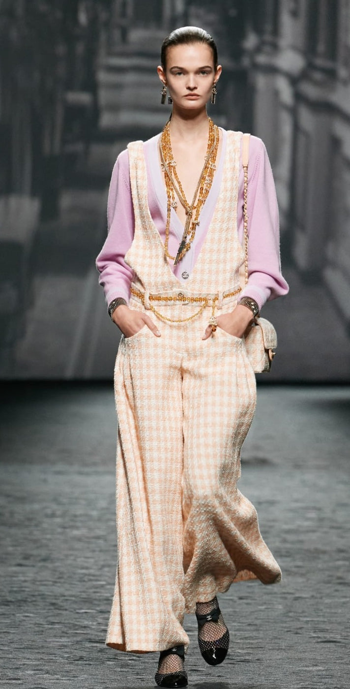 CHANEL 23S Puple Pink CC Logo Buttons Cashmere Knit Cardigan 38 40 シャネル パープル ピンク ココ マーク ボタン カシミヤ 100% ニット カーディガン 即発
