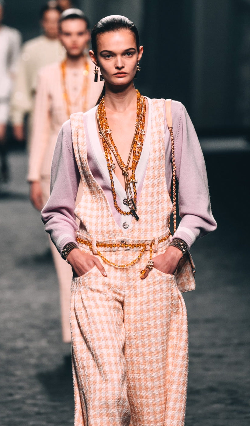 シャネル カーディガン CHANEL パープル ピンク ココ マーク ボタン  