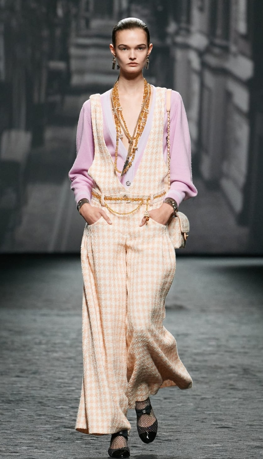 CHANEL 23S Puple Pink CC Logo Buttons Cashmere Knit Cardigan 38 40 シャネル パープル ピンク ココ マーク ボタン カシミヤ 100% ニット カーディガン 即発