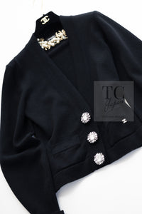 CHANEL 22PF Black Cashmere Knit Cardigan 36 シャネル ブラック カシミヤ ビジュー ボタン ニット カーディガン 即発