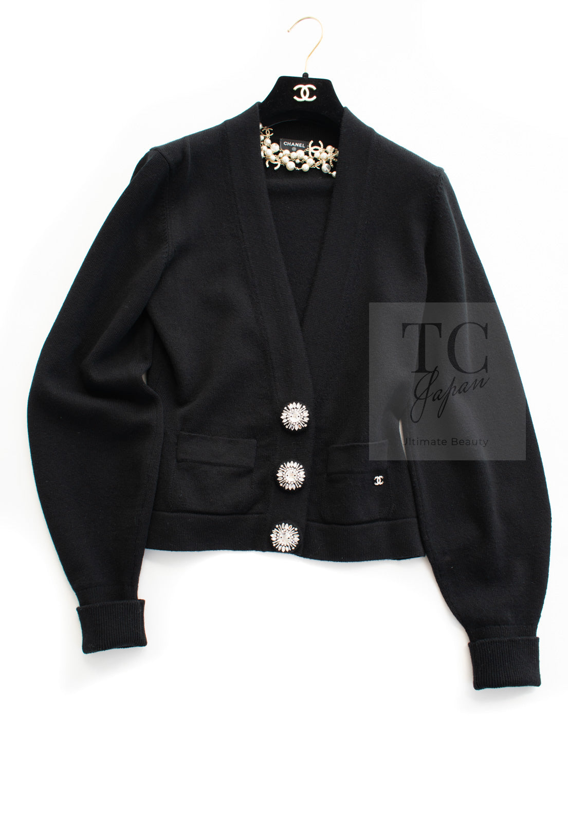 CHANEL 22PF Black Cashmere Knit Cardigan 36 シャネル ブラック カシミヤ ビジュー ボタン ニット カーディガン 即発