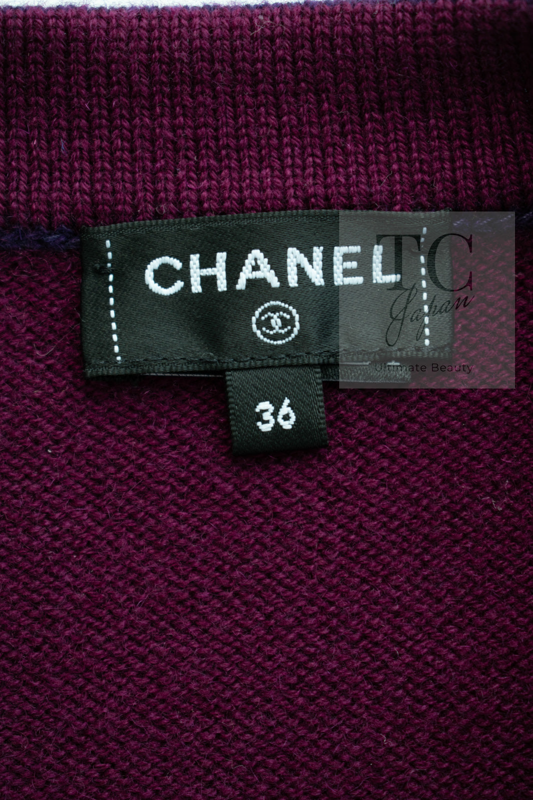 CHANEL 23PA Plum Purple CC Logo Buttons Cropped Cashmere Knit Cardigan 36 シャネル プラム パープル ココ ボタン クロップド カシミヤ ニット カーディガン 即発