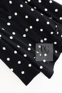 CHANEL 08A Black Dot Logo Cashmere Knit Cardigan 40 シャネル ブラック ドット ロゴ カシミヤ ニット カーディガン 即発