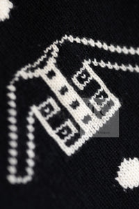 CHANEL 08A Black Dot Logo Cashmere Knit Cardigan 40 シャネル ブラック ドット ロゴ カシミヤ ニット カーディガン 即発