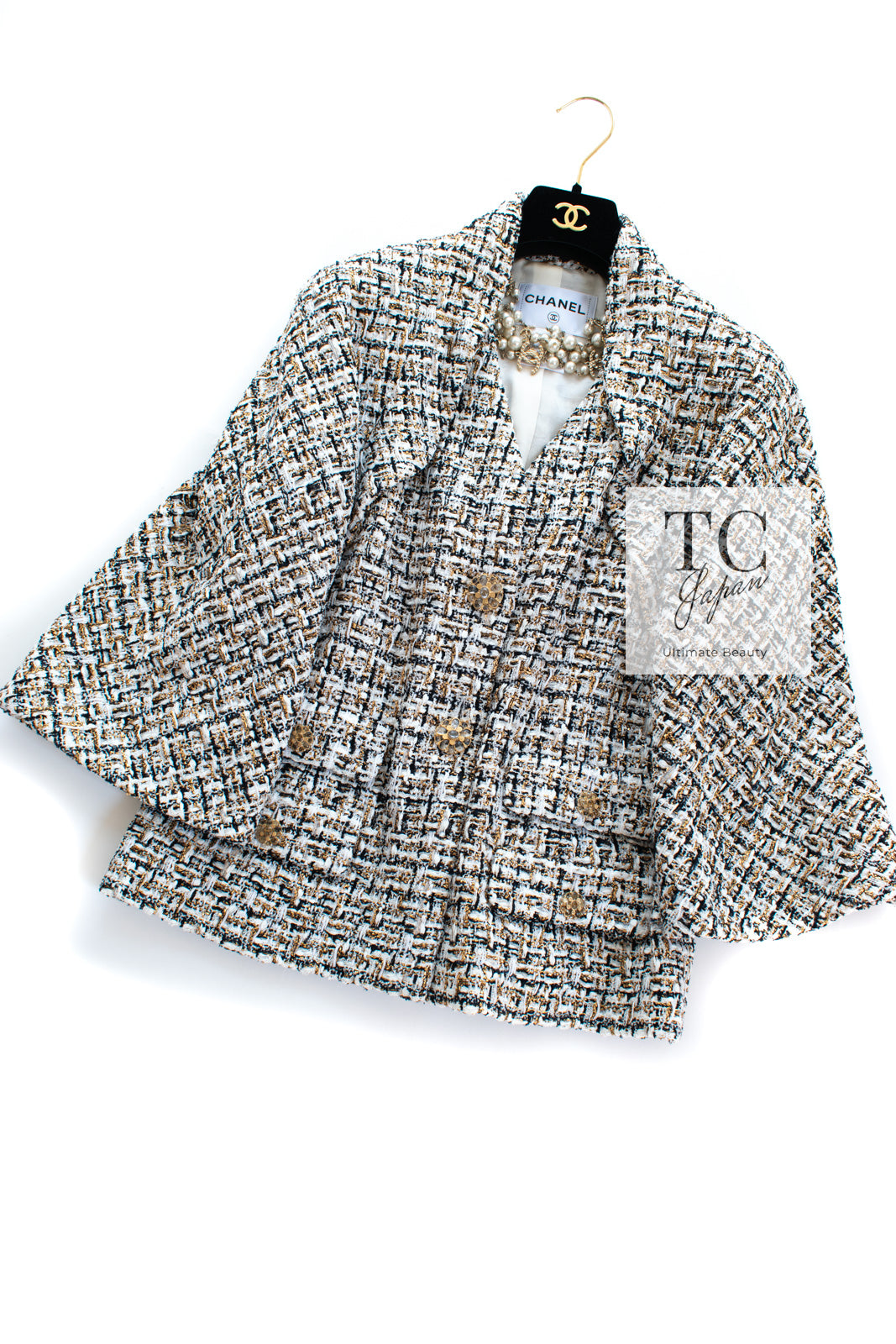 CHANEL 15C White Black Gold Metallic Gripoix Button Tweed Jacket 42 シャネル ホワイト ブラック ゴールドメタリック グリポワ宝石ボタン ツイード ジャケット 即発