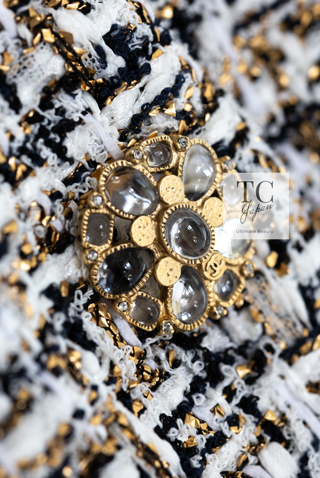 CHANEL 15C White Black Gold Metallic Gripoix Button Tweed Jacket 42 シャネル ホワイト ブラック ゴールドメタリック グリポワ宝石ボタン ツイード ジャケット 即発
