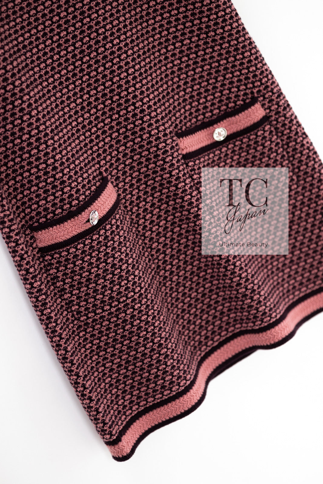CHANEL 23B Pink Dark Purple Cashmere Knit Dress 38 シャネル ピンク ダークパープル ココボタン カシミヤ ニット ワンピース 即発
