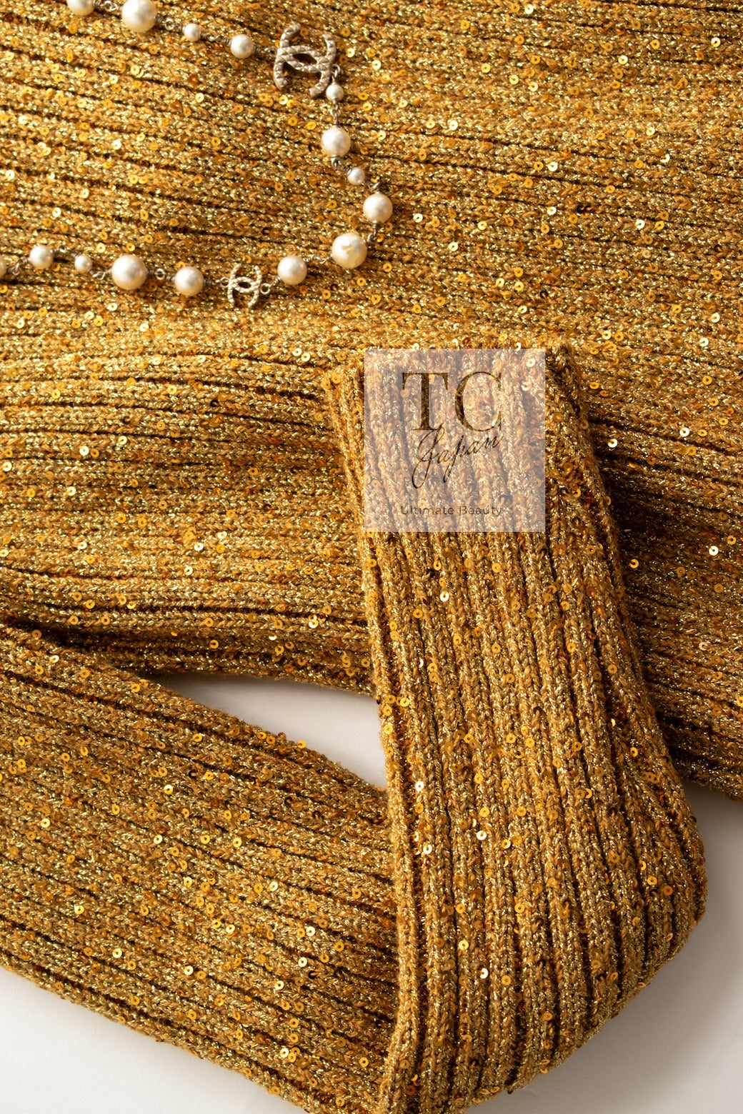 CHANEL 19PF Gold Metallic Sequin Embellishments Cashmere Knit Dress 34 36 シャネル ゴールド スパンコール カシミヤ ニット ワンピース 即発