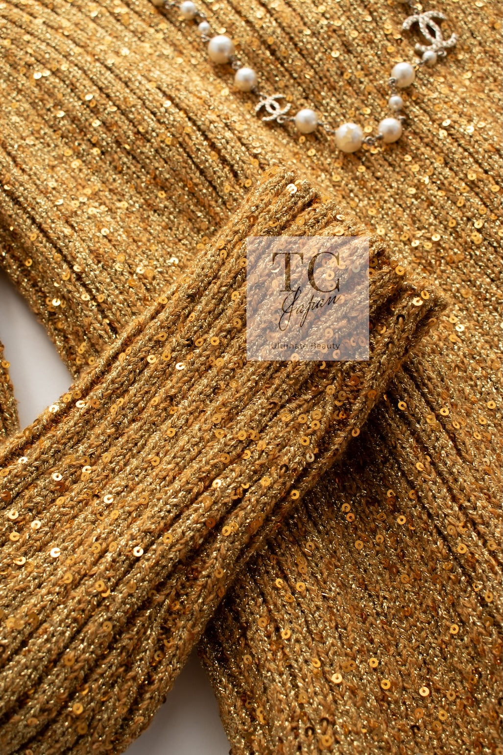 CHANEL 19PF Gold Metallic Sequin Embellishments Cashmere Knit Dress 34 36 シャネル ゴールド スパンコール カシミヤ ニット ワンピース 即発