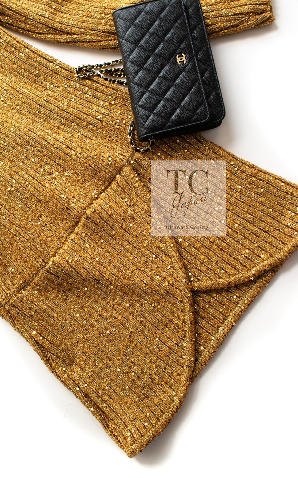 CHANEL 19PF Gold Metallic Sequin Embellishments Cashmere Knit Dress 34 36 シャネル ゴールド スパンコール カシミヤ ニット ワンピース 即発