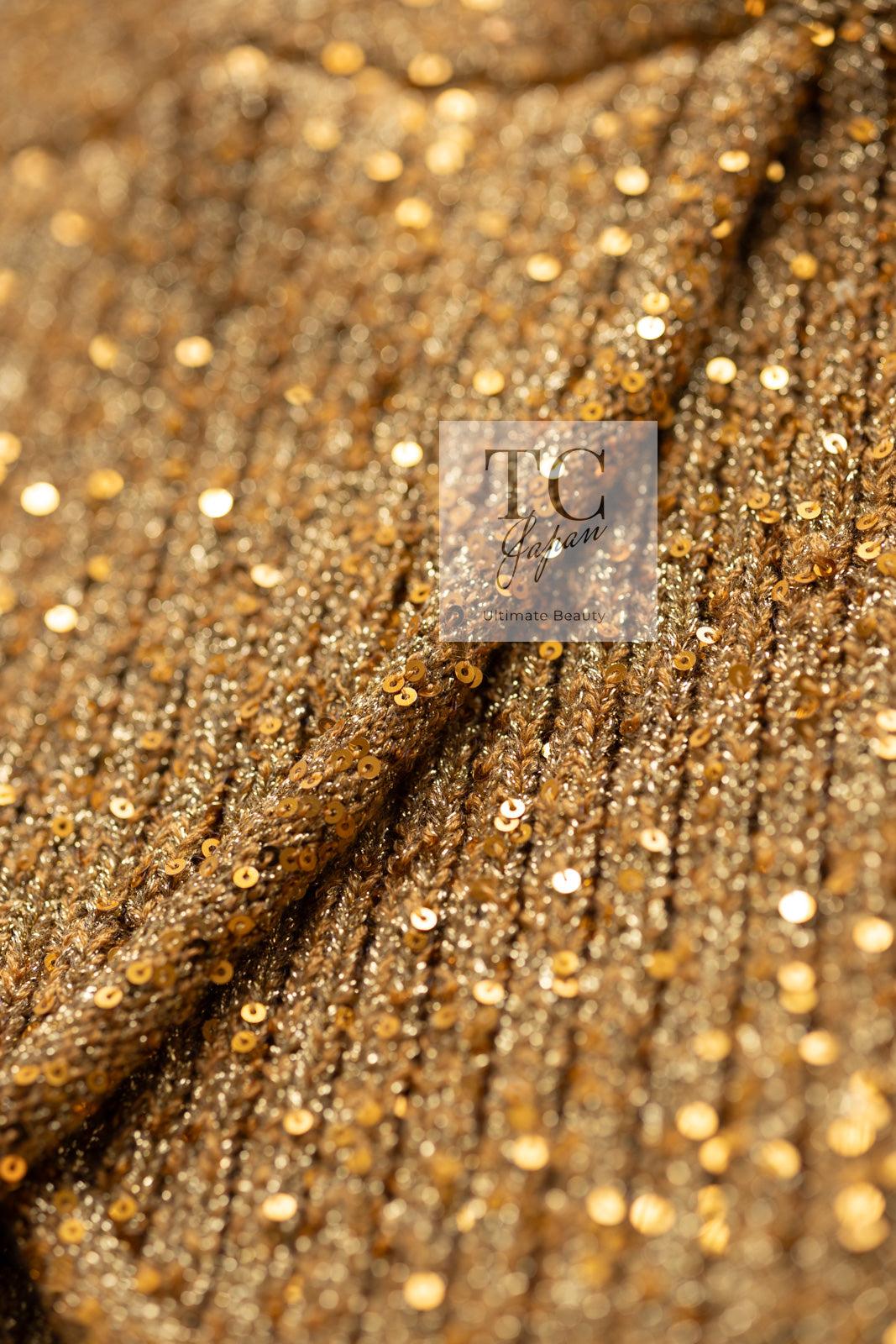 CHANEL 19PF Gold Metallic Sequin Embellishments Cashmere Knit Dress 34 36 シャネル ゴールド スパンコール カシミヤ ニット ワンピース 即発