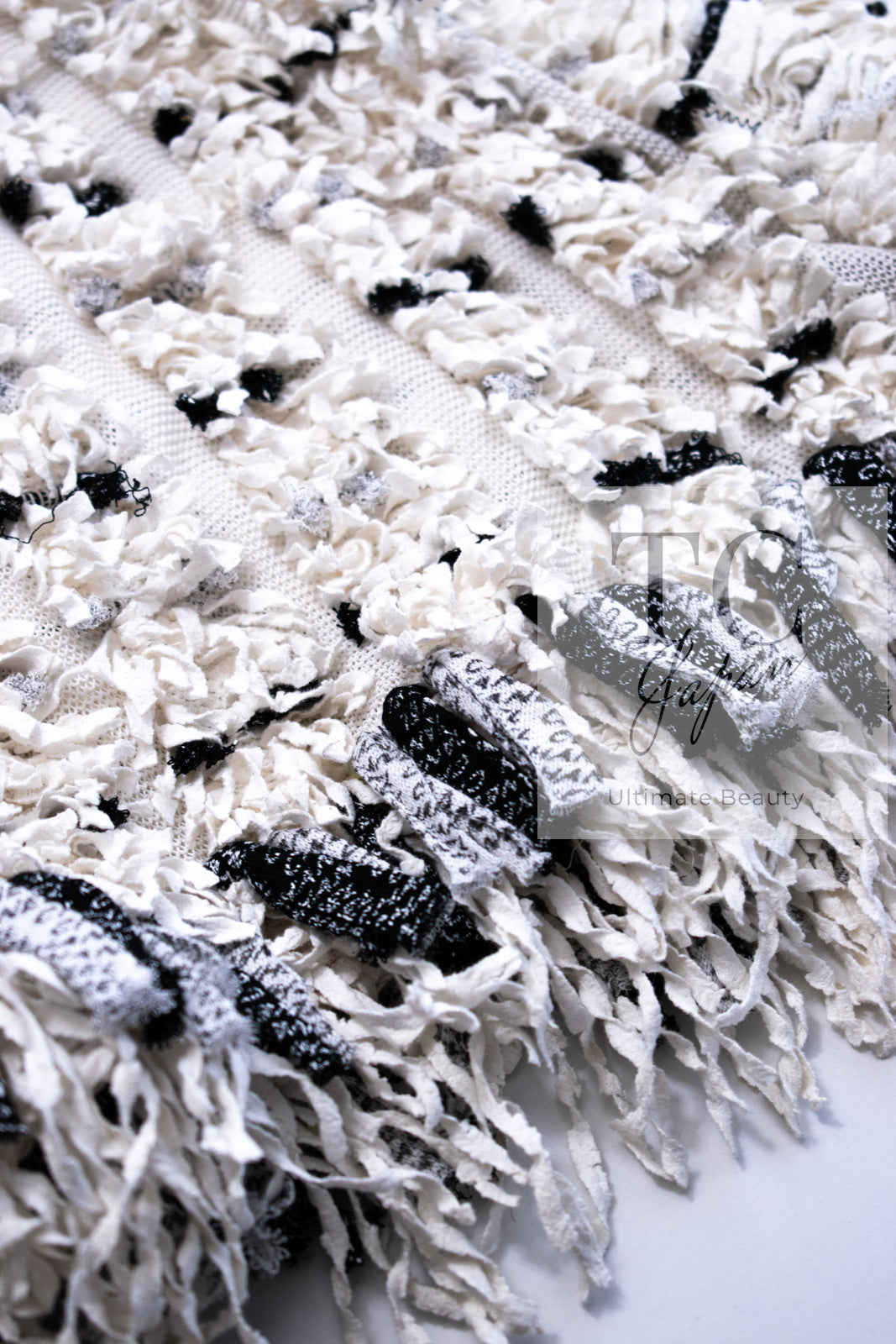 CHANEL 18P Ivory Black Logo Ribbon Fringe CC Mini Dress Tops 34 シャネル アイボリー ブラック ロゴ リボン フリンジ CC ミニ ワンピース トップス 即発