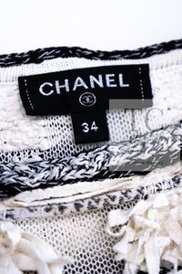 CHANEL 18P Ivory Black Logo Ribbon Fringe CC Mini Dress Tops 34 シャネル アイボリー ブラック ロゴ リボン フリンジ CC ミニ ワンピース トップス 即発