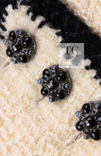 CHANEL 06PF Ivory Black Trim Boucle Tweed Jacket Skirt Suit 38 40 シャネル アイボリー ブラック トリミング ブークレ ツイード ジャケット スカート スーツ 即発