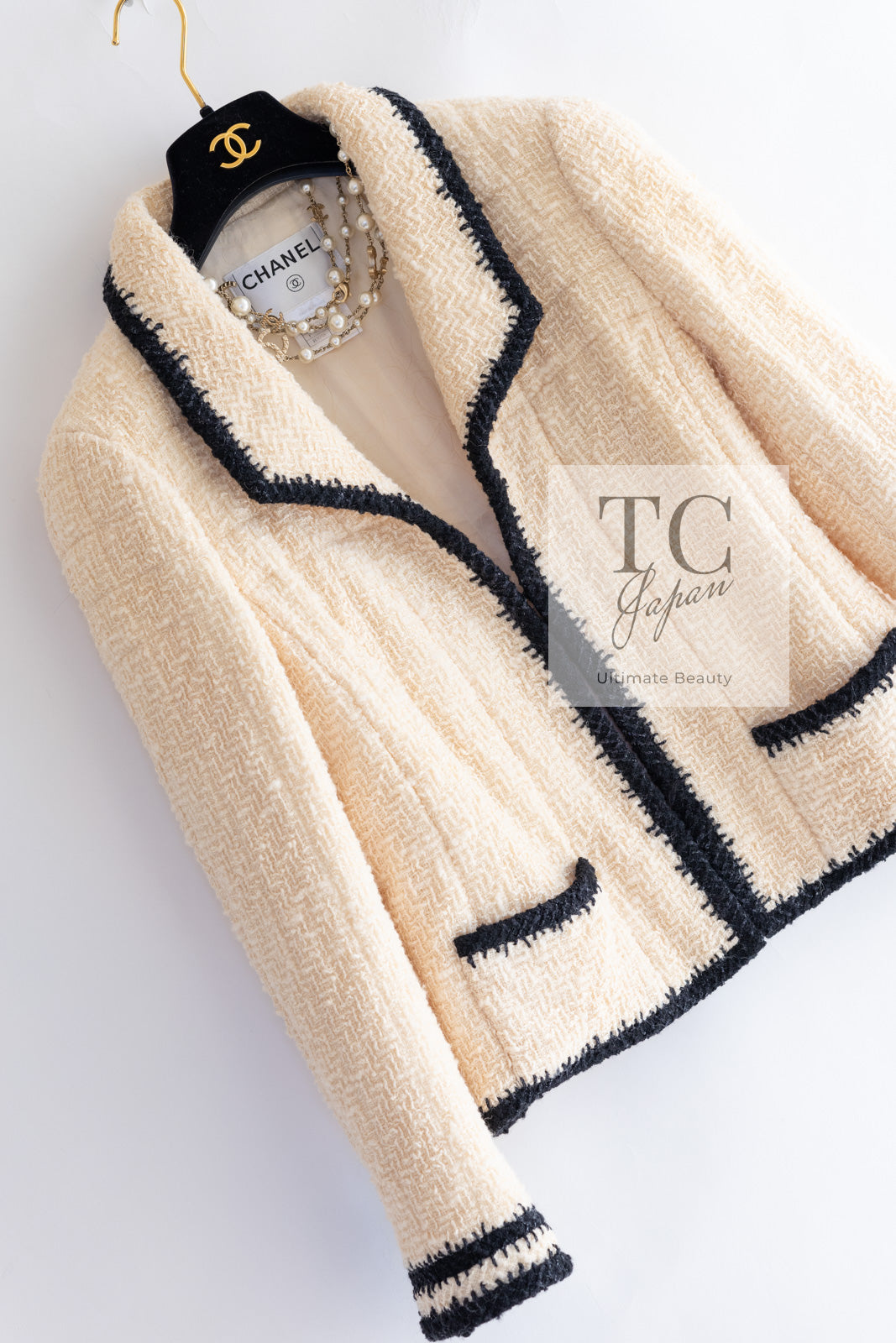 CHANEL 06PF Ivory Black Trim Boucle Tweed Jacket Skirt Suit 38 40 シャネル アイボリー ブラック トリミング ブークレ ツイード ジャケット スカート スーツ 即発