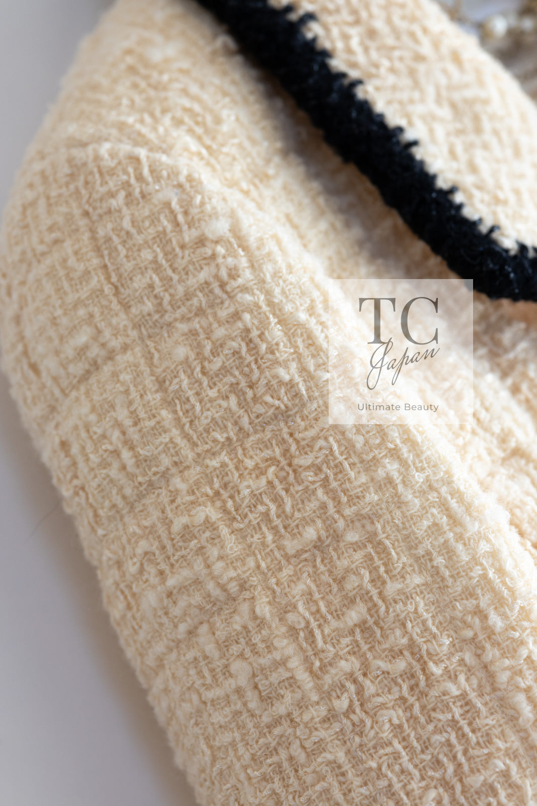 CHANEL 06PF Ivory Black Trim Boucle Tweed Jacket Skirt Suit 38 40 シャネル アイボリー ブラック トリミング ブークレ ツイード ジャケット スカート スーツ 即発