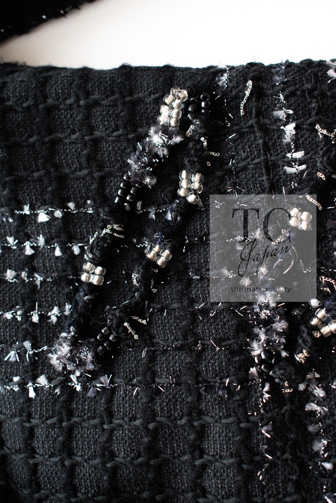CHANEL 08C Black Beaded Chain Cotton Wool Tweed Jacket Skirt Suit 36 シャネル ブラック ビーズ チェーン コットン ウール ツイード ジャケット スカート スーツ 即発