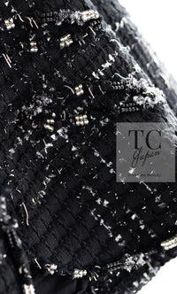 CHANEL 08C Black Beaded Chain Cotton Wool Tweed Jacket Skirt Suit 36 シャネル ブラック ビーズ チェーン コットン ウール ツイード ジャケット スカート スーツ 即発