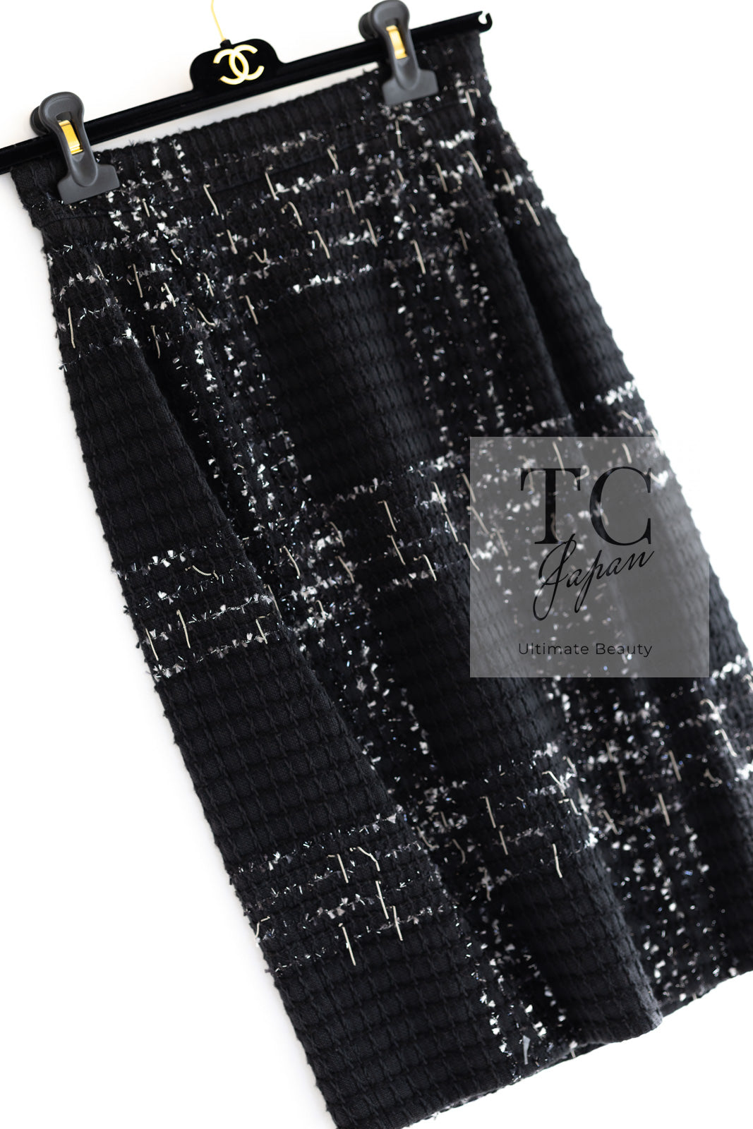 CHANEL 08C Black Beaded Chain Cotton Wool Tweed Jacket Skirt Suit 36 シャネル ブラック ビーズ チェーン コットン ウール ツイード ジャケット スカート スーツ 即発