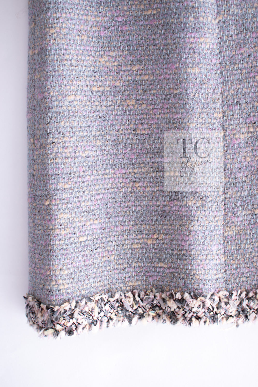 CHANEL 04A Gray Pink Lavender Multi Tweed Jacket Skirt Suit 38 シャネル グレー ピンク ラベンダー マルチカラー ツイード ジャケット スカート スーツ 即発