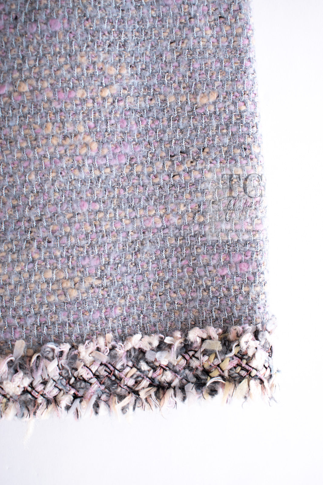 CHANEL 04A Gray Pink Lavender Multi Tweed Jacket Skirt Suit 38 シャネル グレー ピンク ラベンダー マルチカラー ツイード ジャケット スカート スーツ 即発