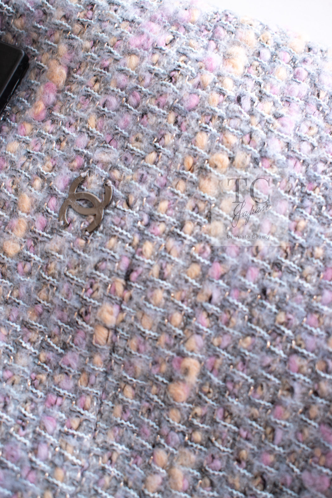 CHANEL 04A Gray Pink Lavender Multi Tweed Jacket Skirt Suit 38 シャネル グレー ピンク ラベンダー マルチカラー ツイード ジャケット スカート スーツ 即発