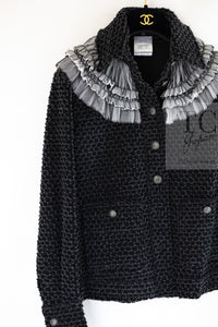 CHANEL 13B Charcoal Gray Black Ruffle Trim Jacket 38 シャネル チャコールグレー ブラック ラッフル トリム ジャケット 即発