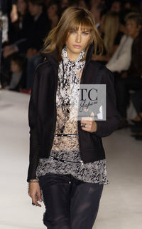 CHANEL 03S Ivory Black CC Logo Silk Tops 36 38 シャネル アイボリー ブラック CC ロゴ シルク トップス チュニック カットソー 即発