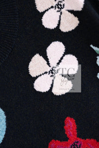 CHANEL 21PF Black Multicolor Floral Cashmere Knit Tops Sweater 38 シャネル ブラック マルチカラー 花柄 カシミア ニット トップス セーター 即発