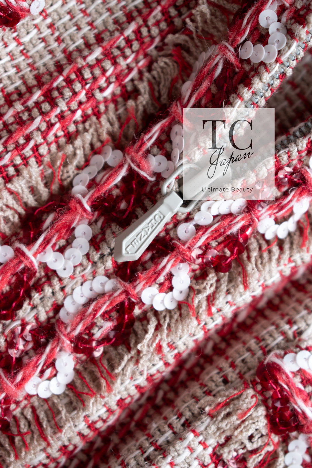 CHANEL 01S Beige Red Knit Sequin Vest Tops 38 シャネル ベージュ レッド スパンコール ニット ベスト トップス 即発